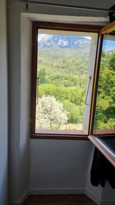 Gite De La Confluence Padern エクステリア 写真